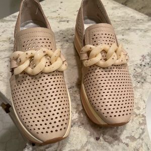 Dolce vita almost new comfy loafers